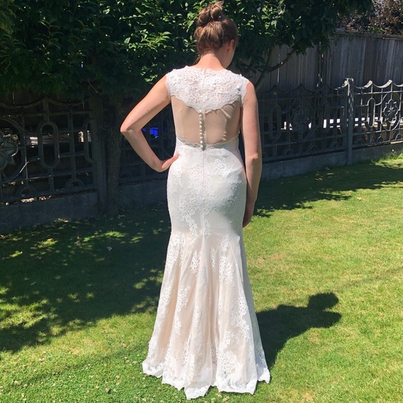 Handcrafted Lace Fishtail Wedding Dress - Picture 4 of 7